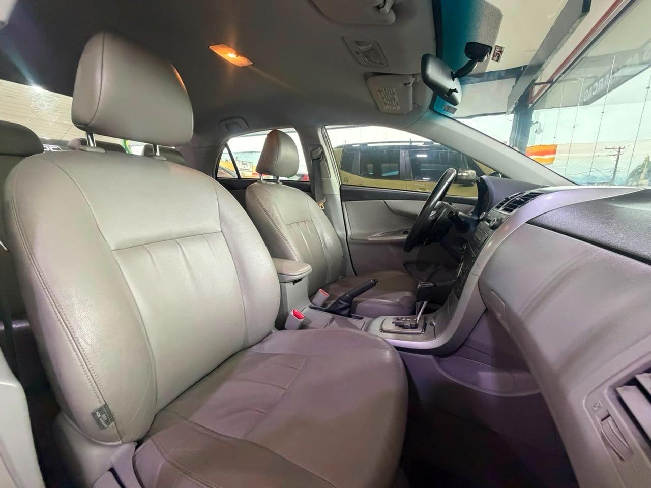 TOYOTA Corolla - Foto