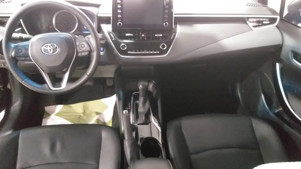 TOYOTA Corolla - Foto