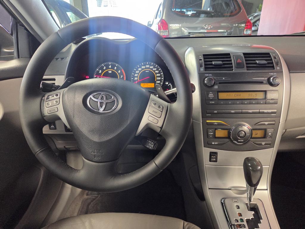 TOYOTA Corolla - Foto