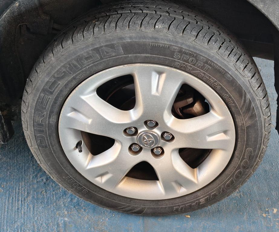 TOYOTA Corolla - Foto
