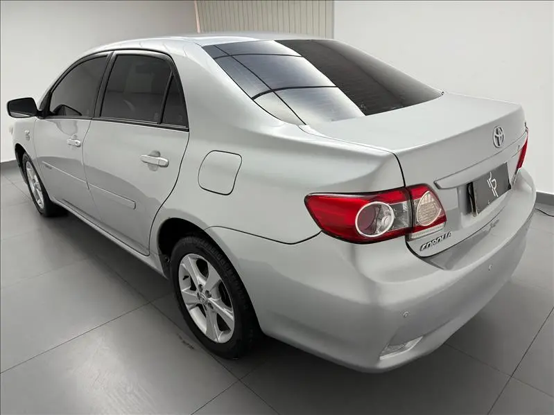 TOYOTA Corolla - Foto
