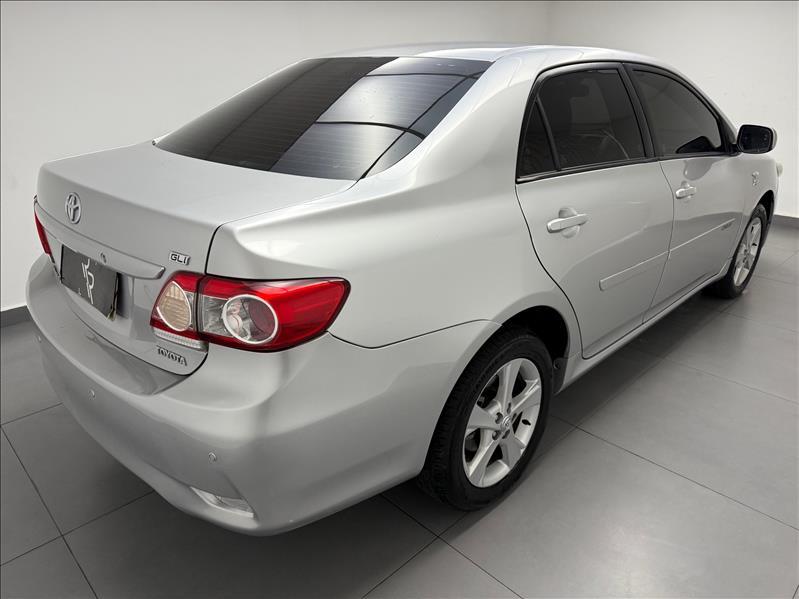 TOYOTA Corolla - Foto