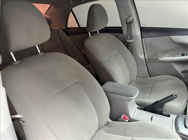 TOYOTA Corolla - Foto