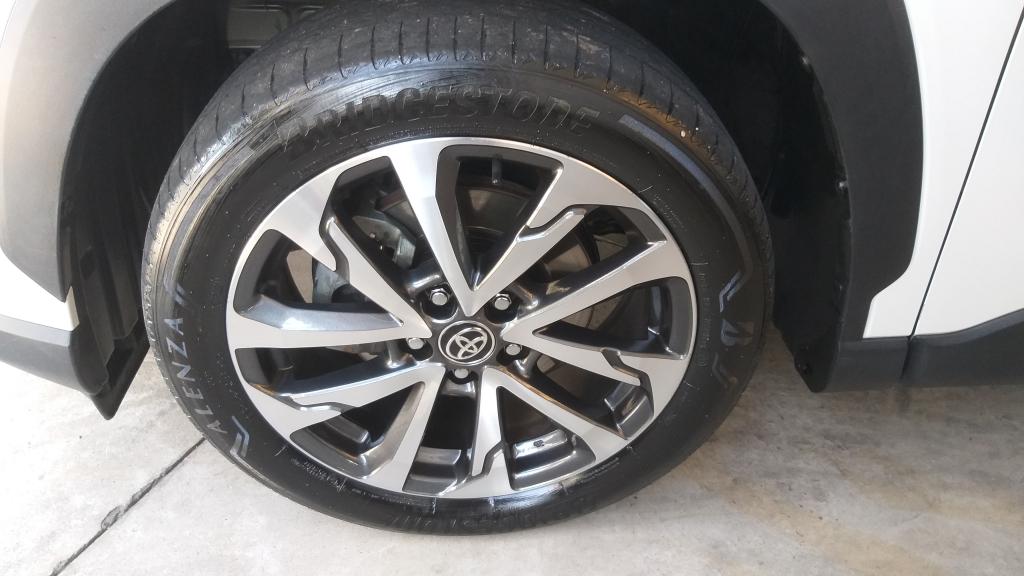 TOYOTA Corolla Cross - Foto