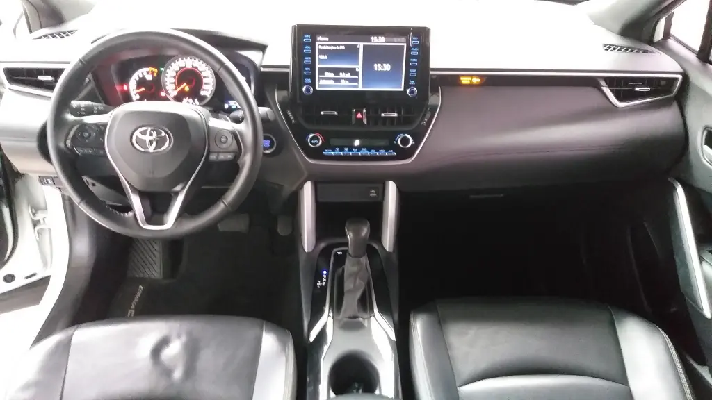 TOYOTA Corolla Cross - Foto
