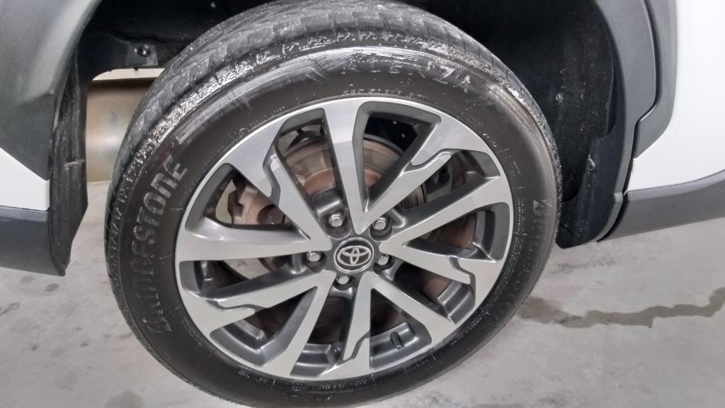 TOYOTA Corolla Cross - Foto