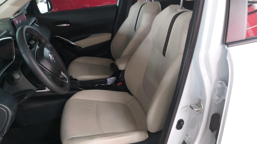 TOYOTA Corolla Cross - Foto