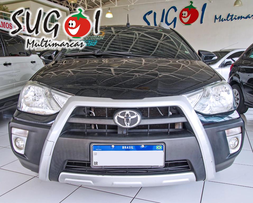 TOYOTA Etios Cross - Foto