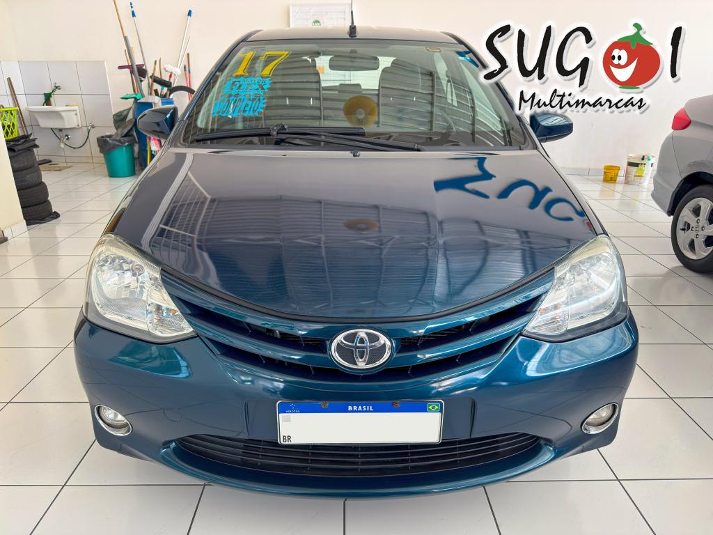 TOYOTA Etios Hatch - Foto
