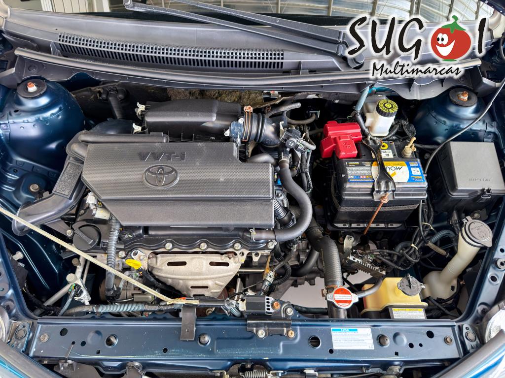 TOYOTA Etios Hatch - Foto