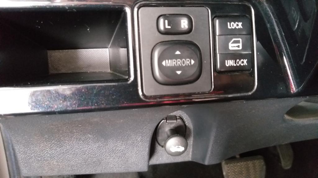 TOYOTA Etios Hatch - Foto