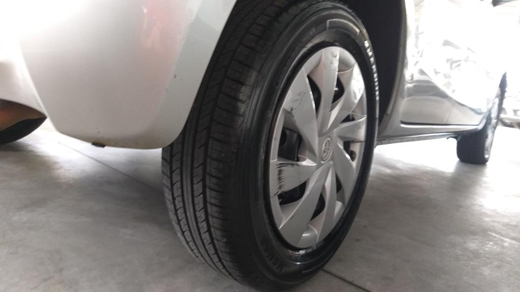 TOYOTA Etios Hatch - Foto