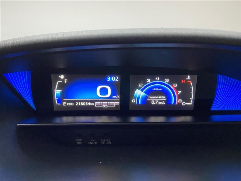 TOYOTA Etios Hatch - Foto