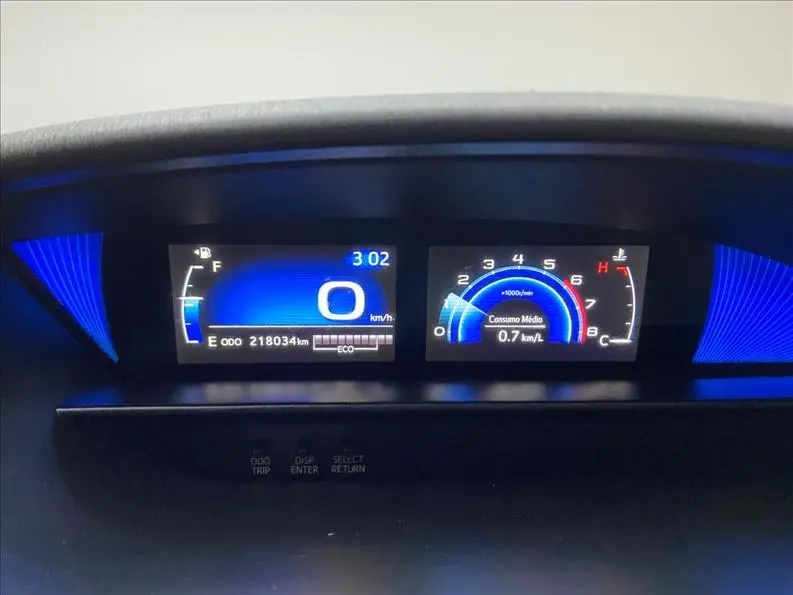 TOYOTA Etios Hatch - Foto