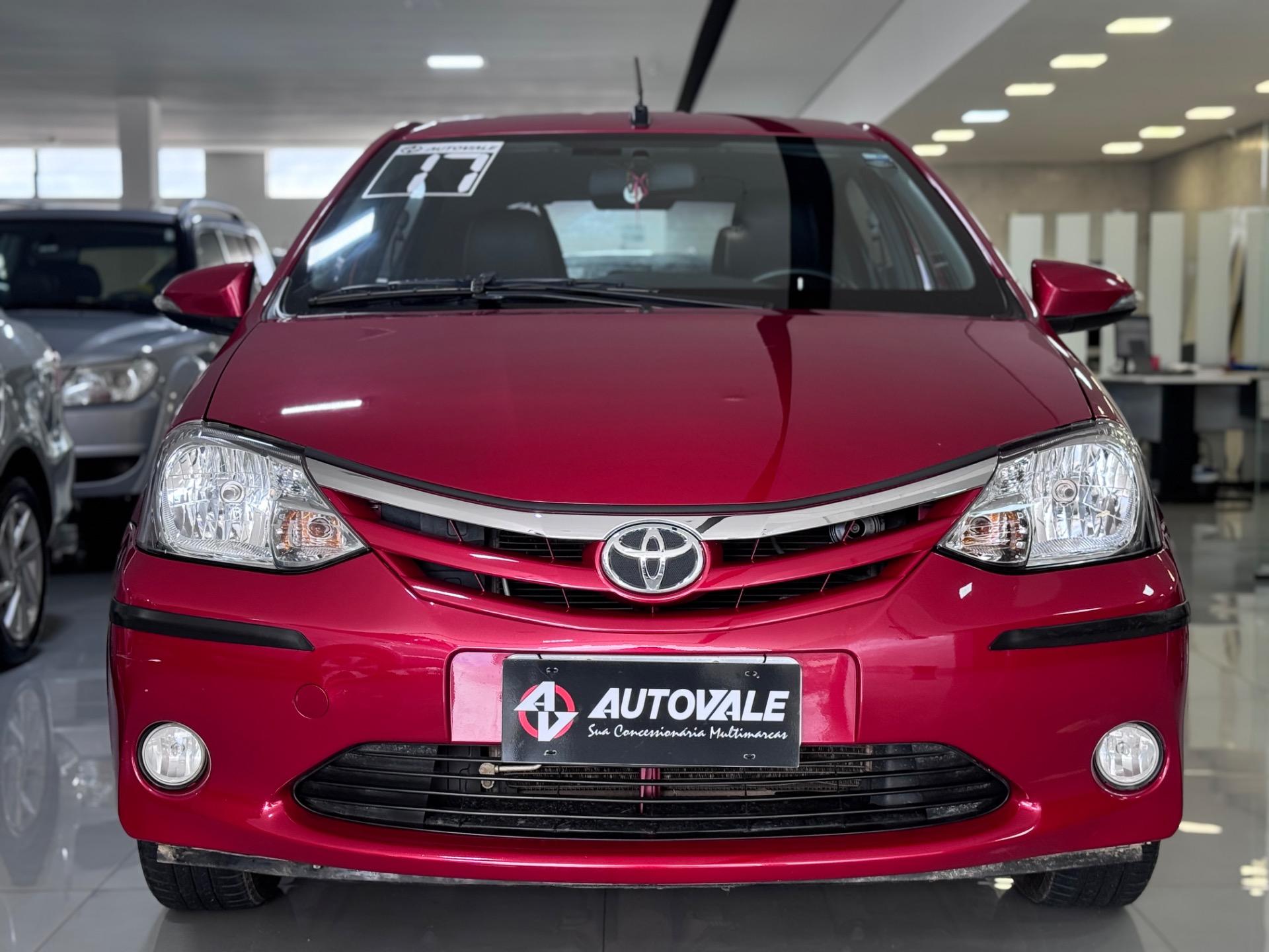 TOYOTA Etios Hatch - Foto