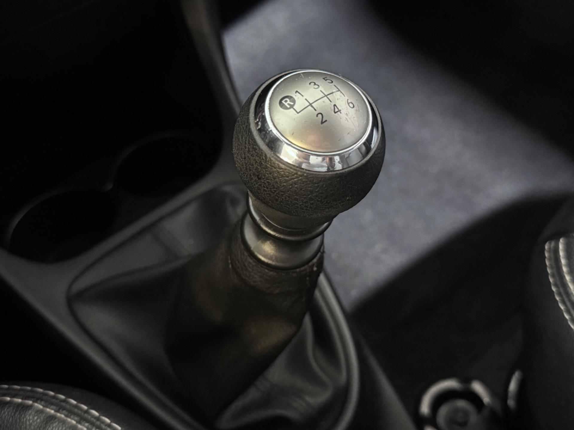 TOYOTA Etios Hatch - Foto