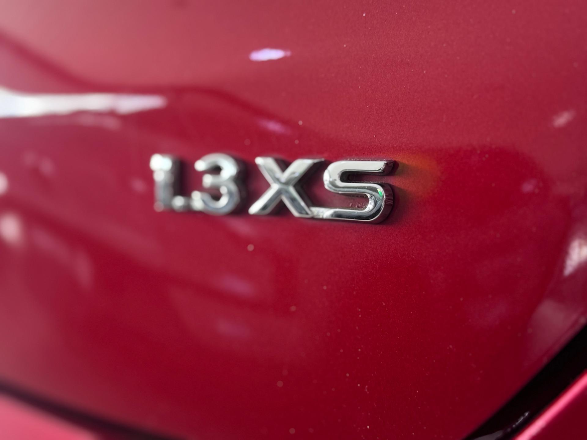 TOYOTA Etios Hatch - Foto