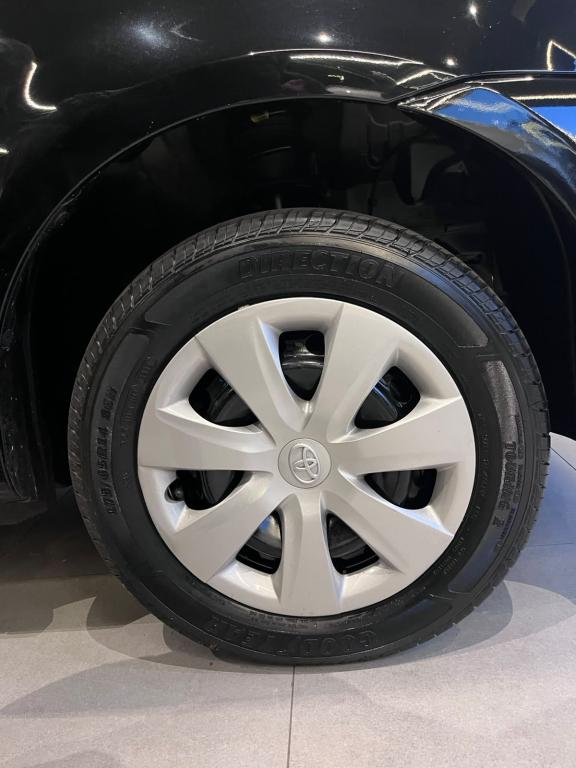 TOYOTA Etios Hatch - Foto