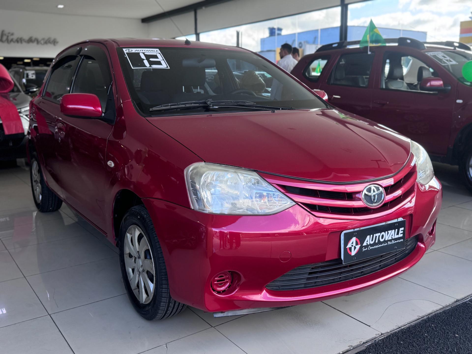 TOYOTA Etios Hatch