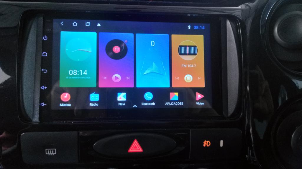 TOYOTA Etios Hatch - Foto