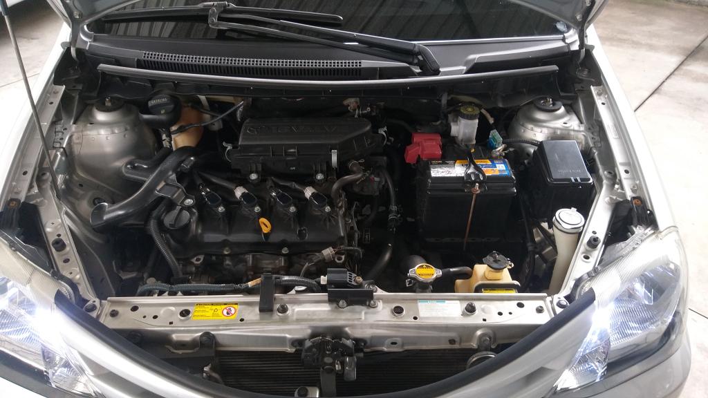 TOYOTA Etios Hatch - Foto