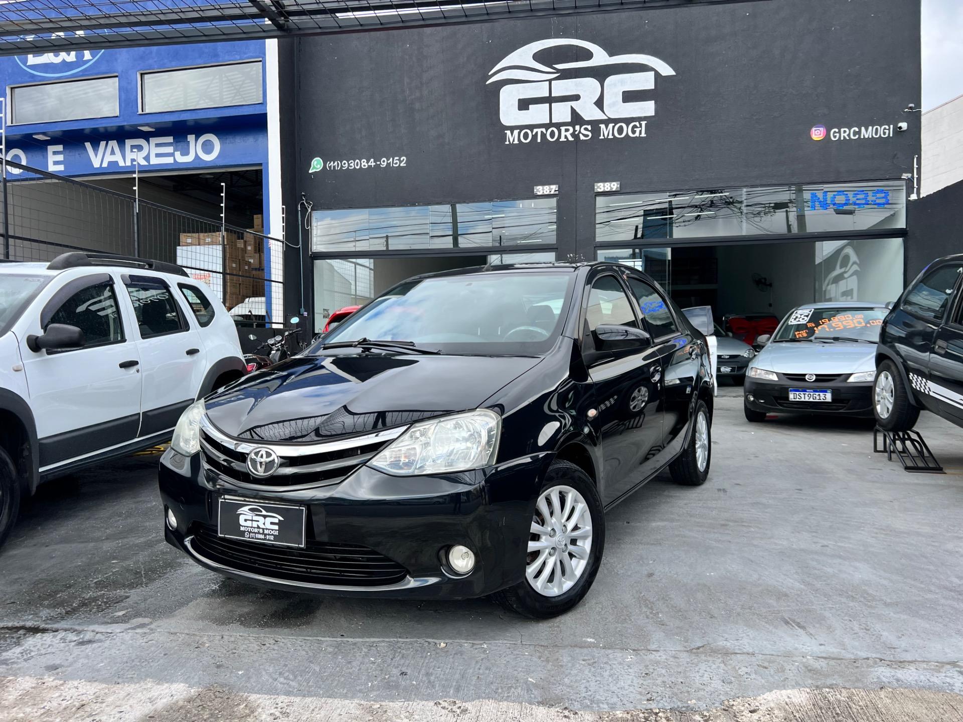 TOYOTA Etios Sedan - Foto