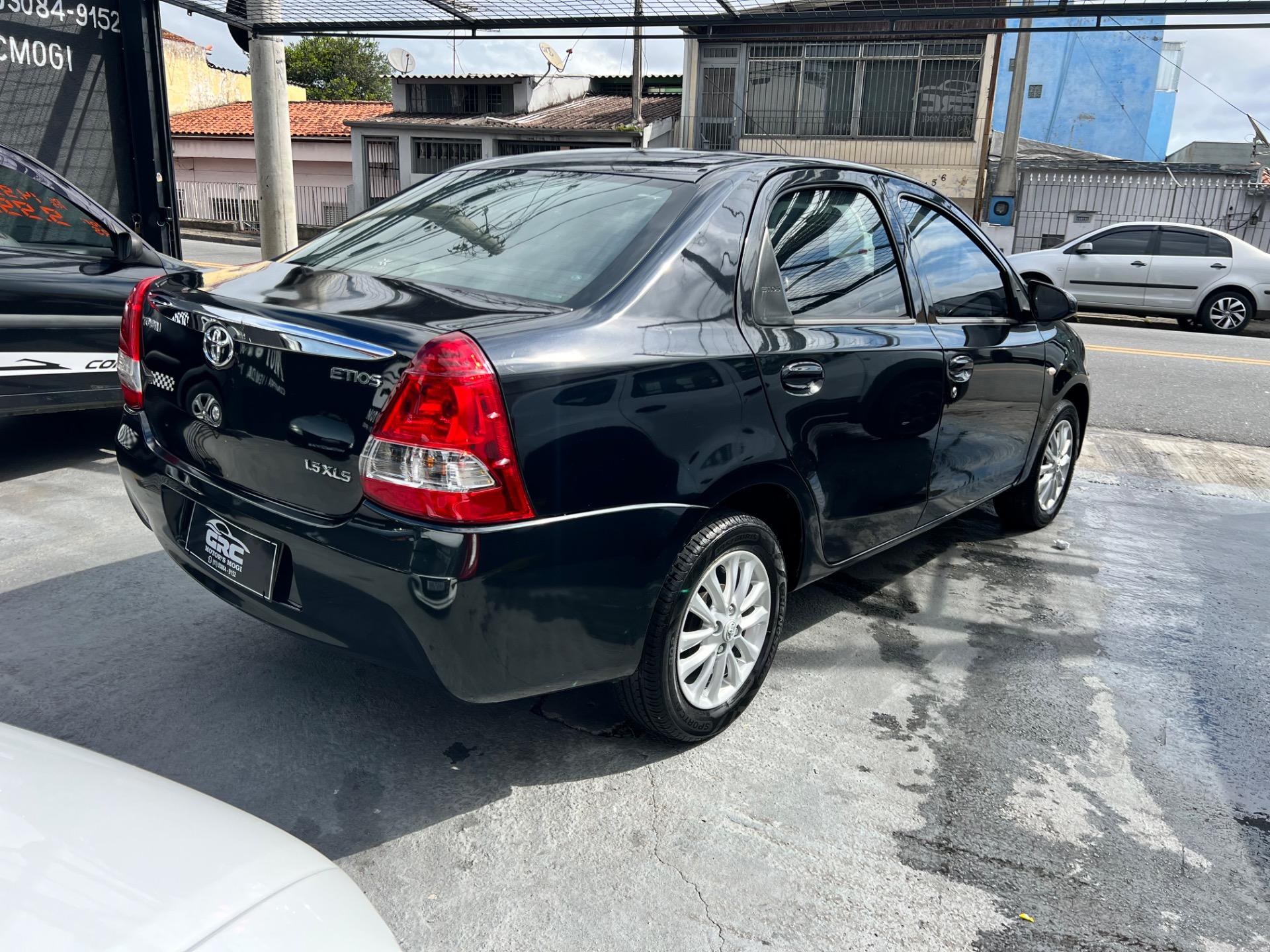 TOYOTA Etios Sedan - Foto