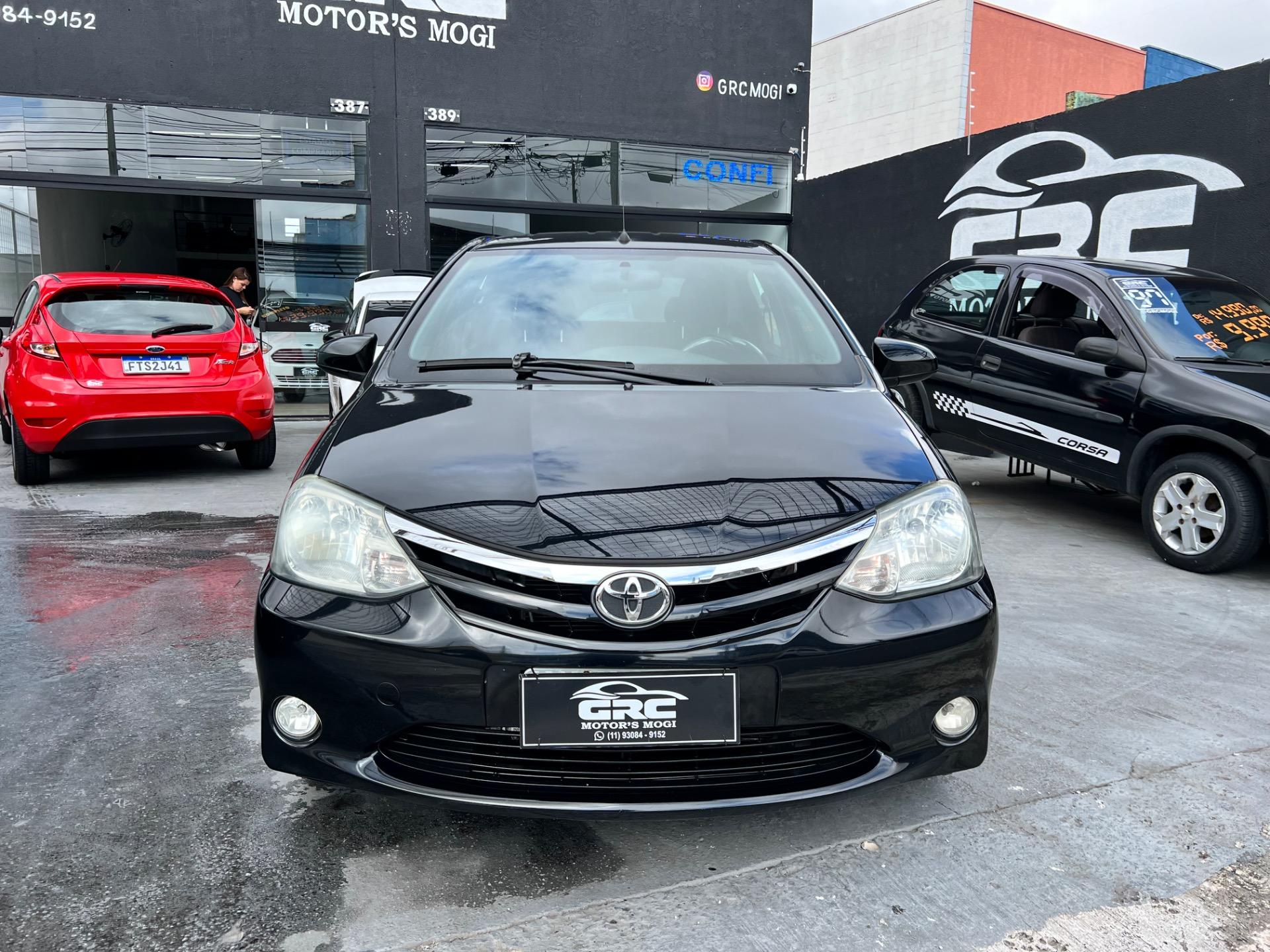 TOYOTA Etios Sedan - Foto