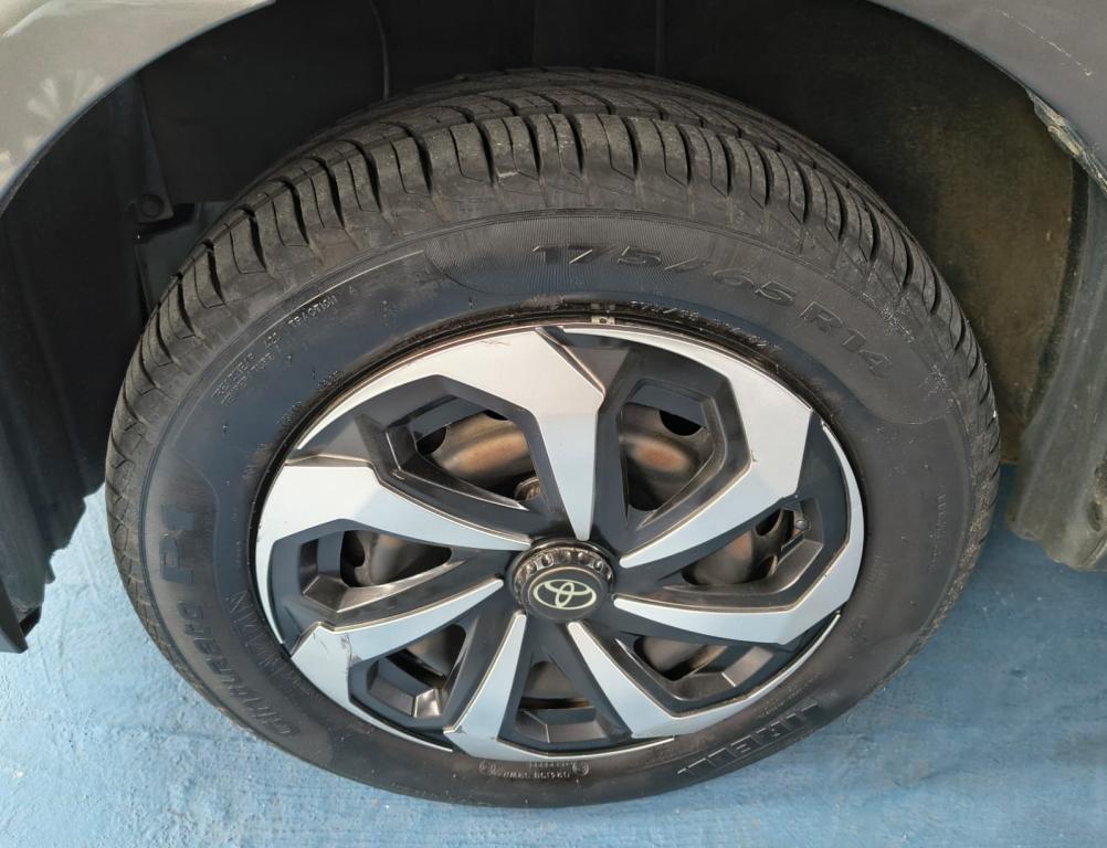 TOYOTA Etios Sedan - Foto