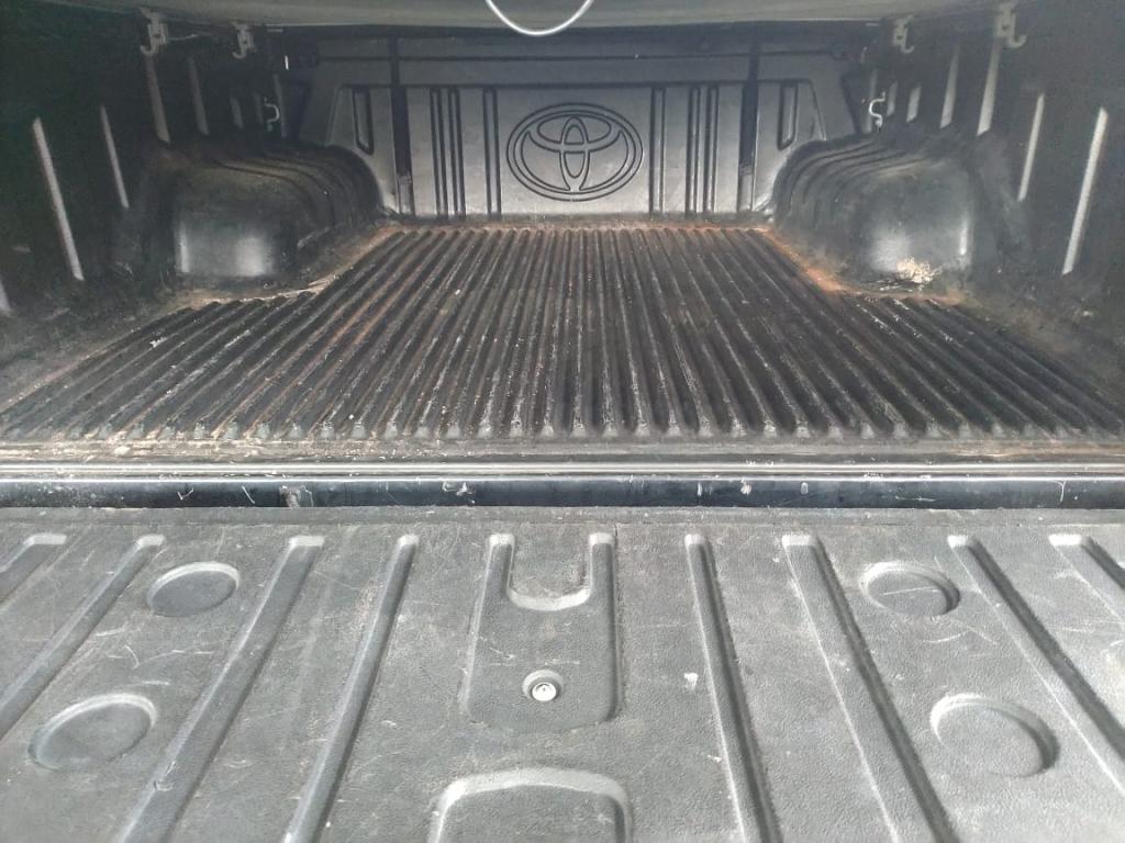 TOYOTA Hilux Caminhonete - Miniatura
