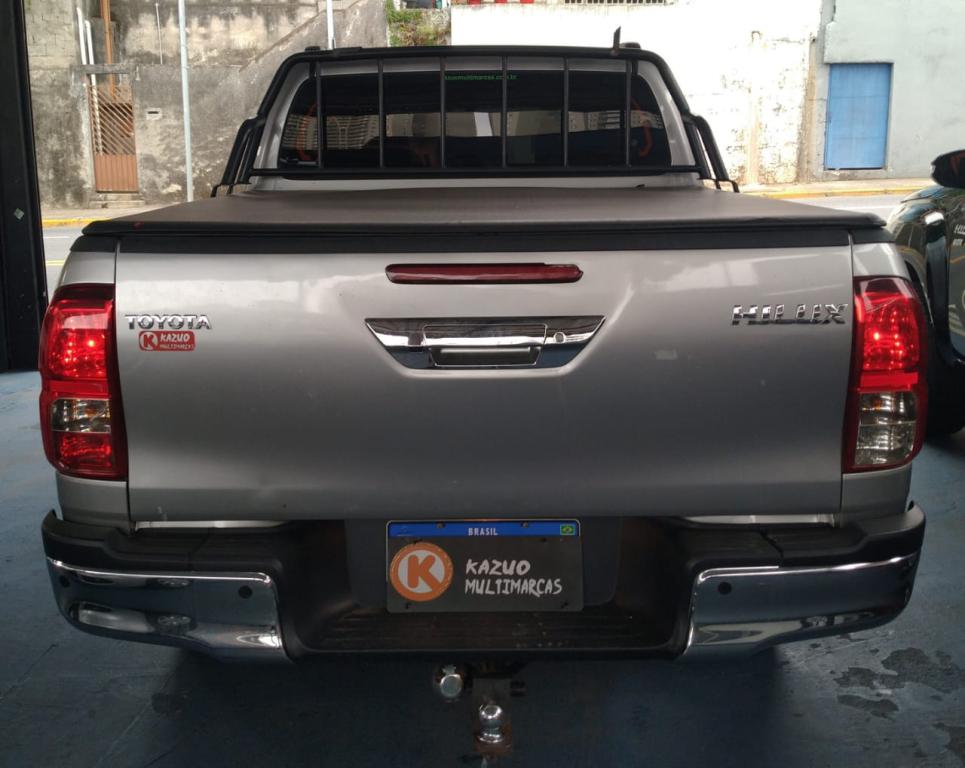 TOYOTA Hilux Caminhonete - Miniatura