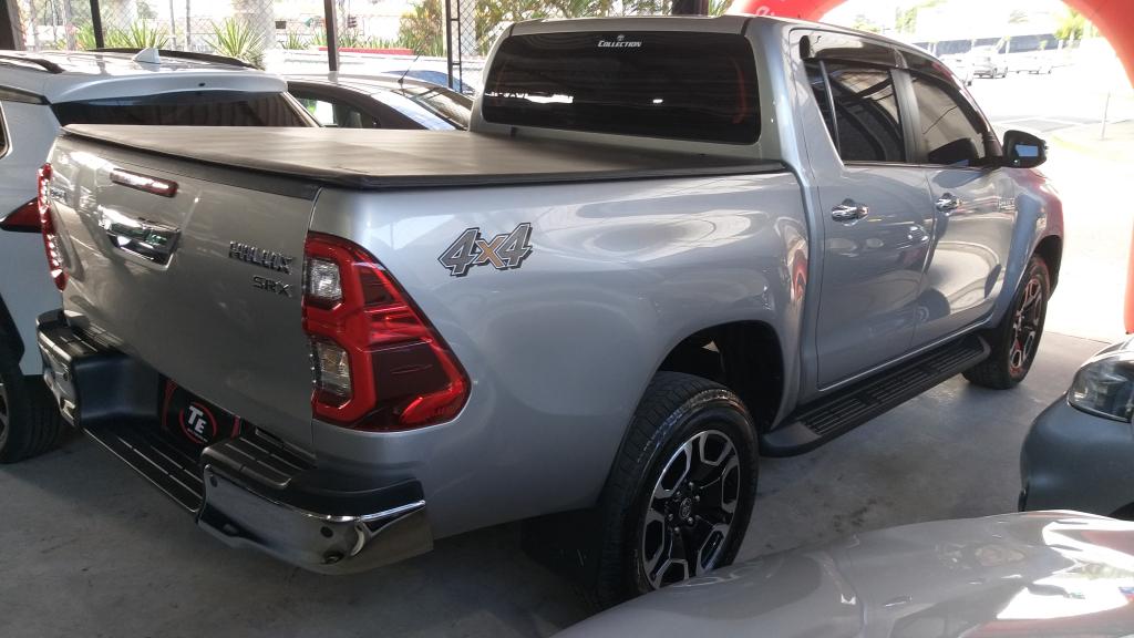 TOYOTA Hilux Caminhonete - Foto