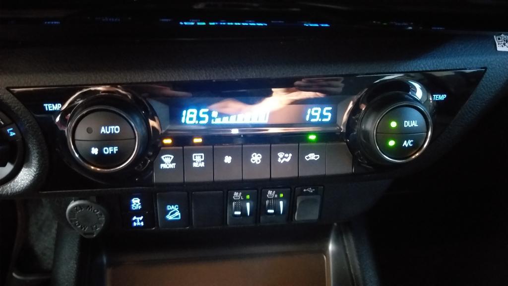 TOYOTA Hilux Caminhonete - Foto