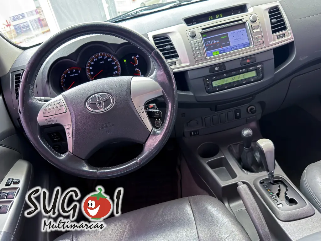 TOYOTA Hilux Caminhonete - Foto
