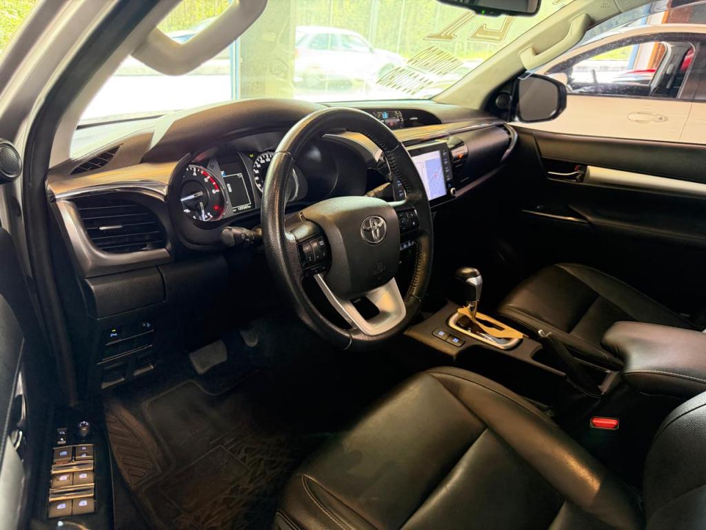 TOYOTA Hilux Caminhonete - Foto