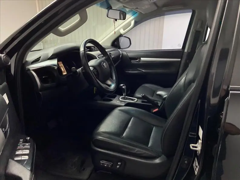 TOYOTA Hilux Caminhonete - Foto