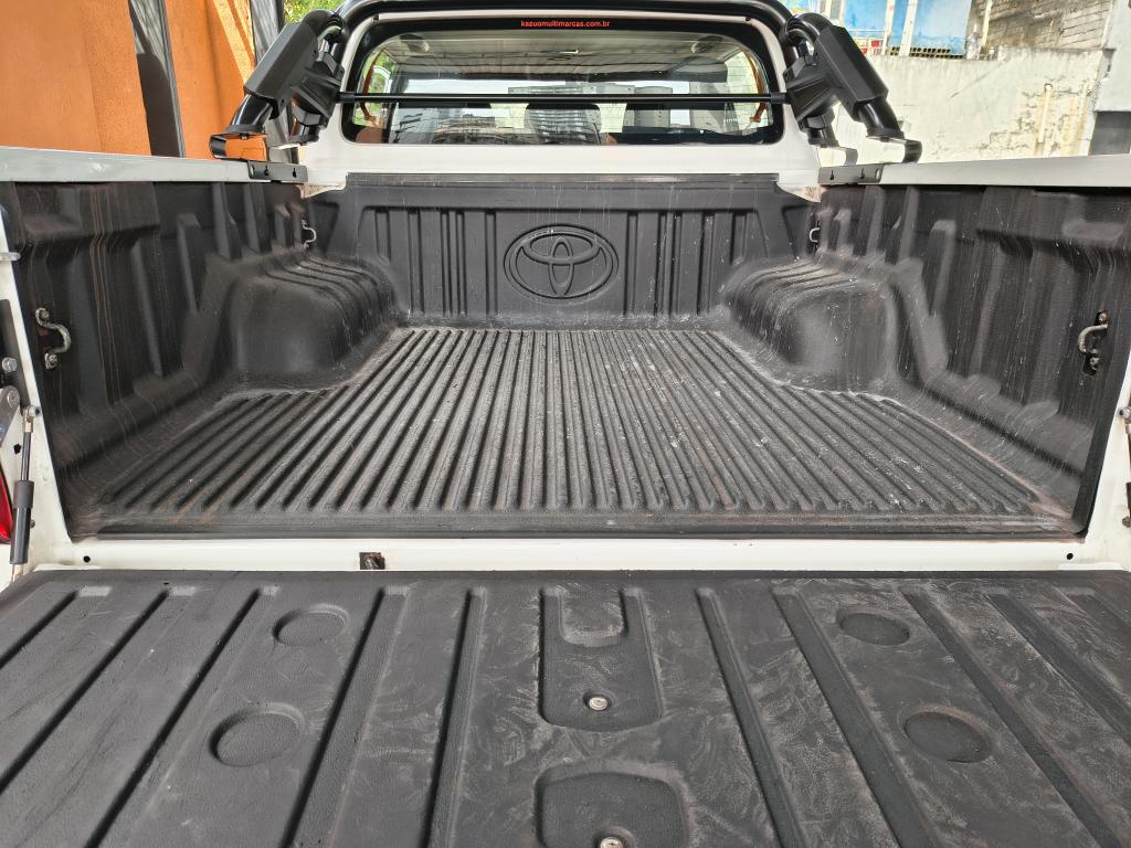TOYOTA Hilux Caminhonete - Foto