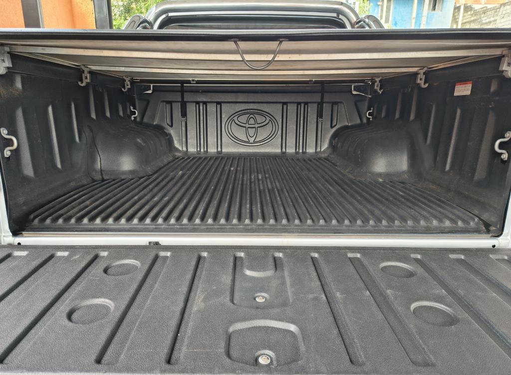 TOYOTA Hilux Caminhonete - Foto