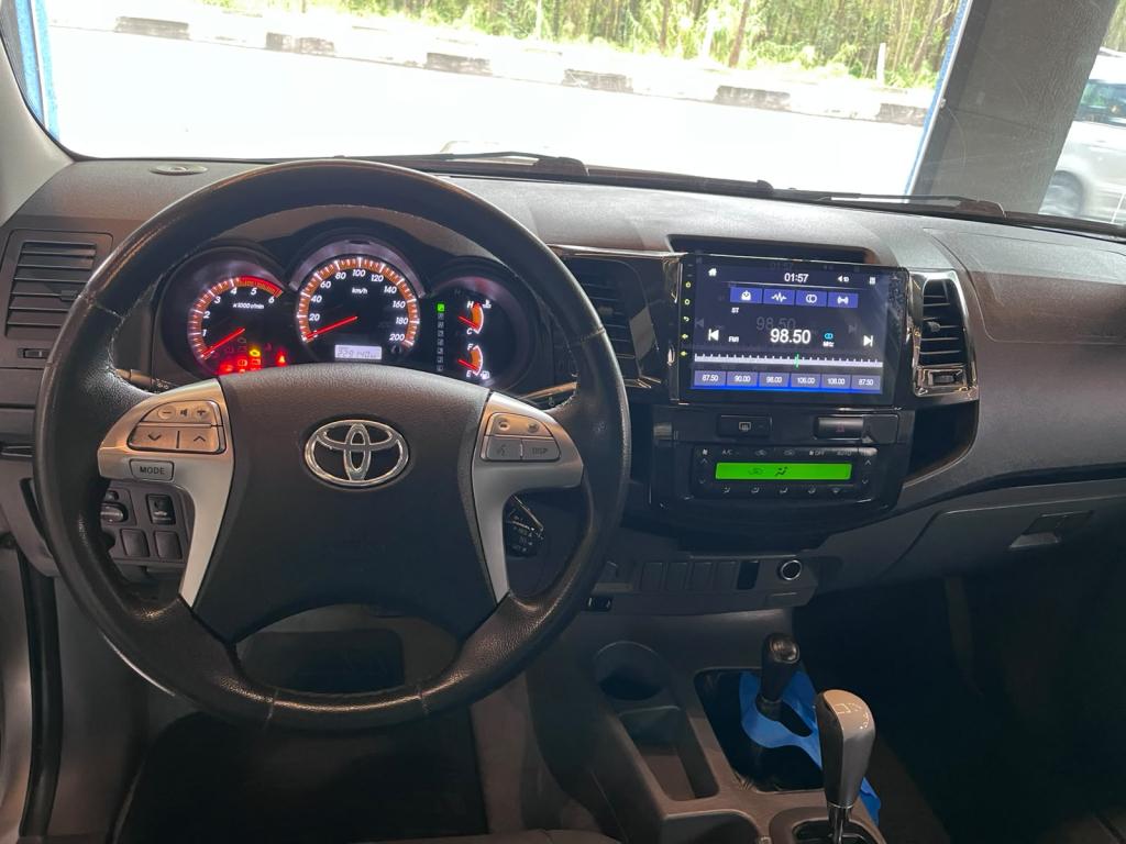 TOYOTA Hilux Caminhonete - Foto