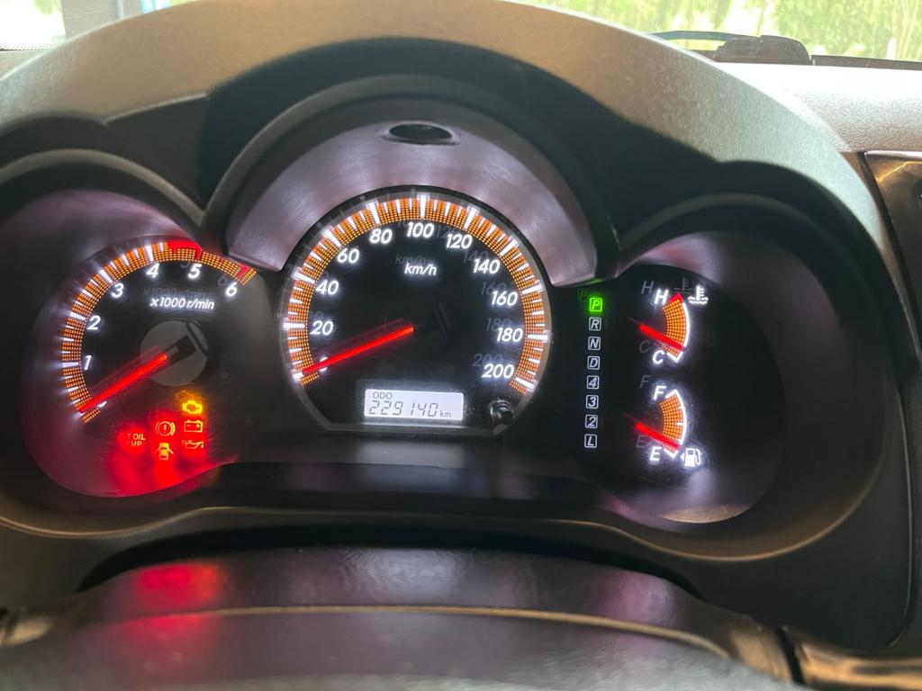 TOYOTA Hilux Caminhonete - Foto