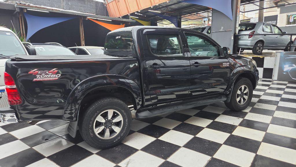 TOYOTA Hilux Caminhonete - Foto