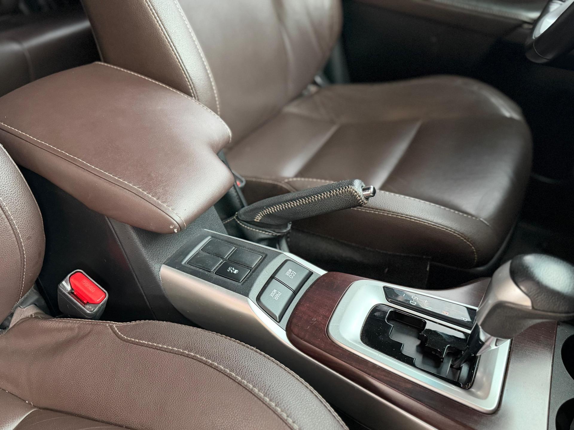 TOYOTA Hilux SW4 - Foto