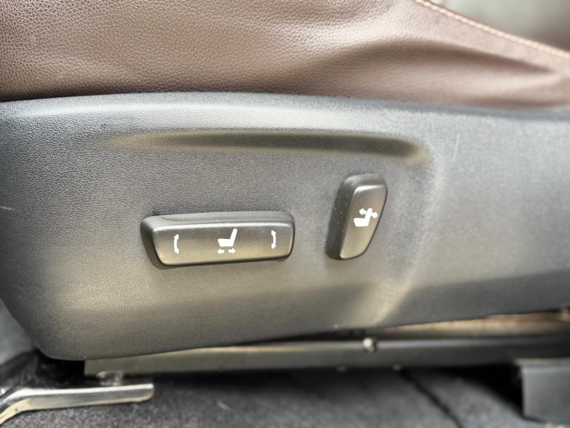 TOYOTA Hilux SW4 - Foto