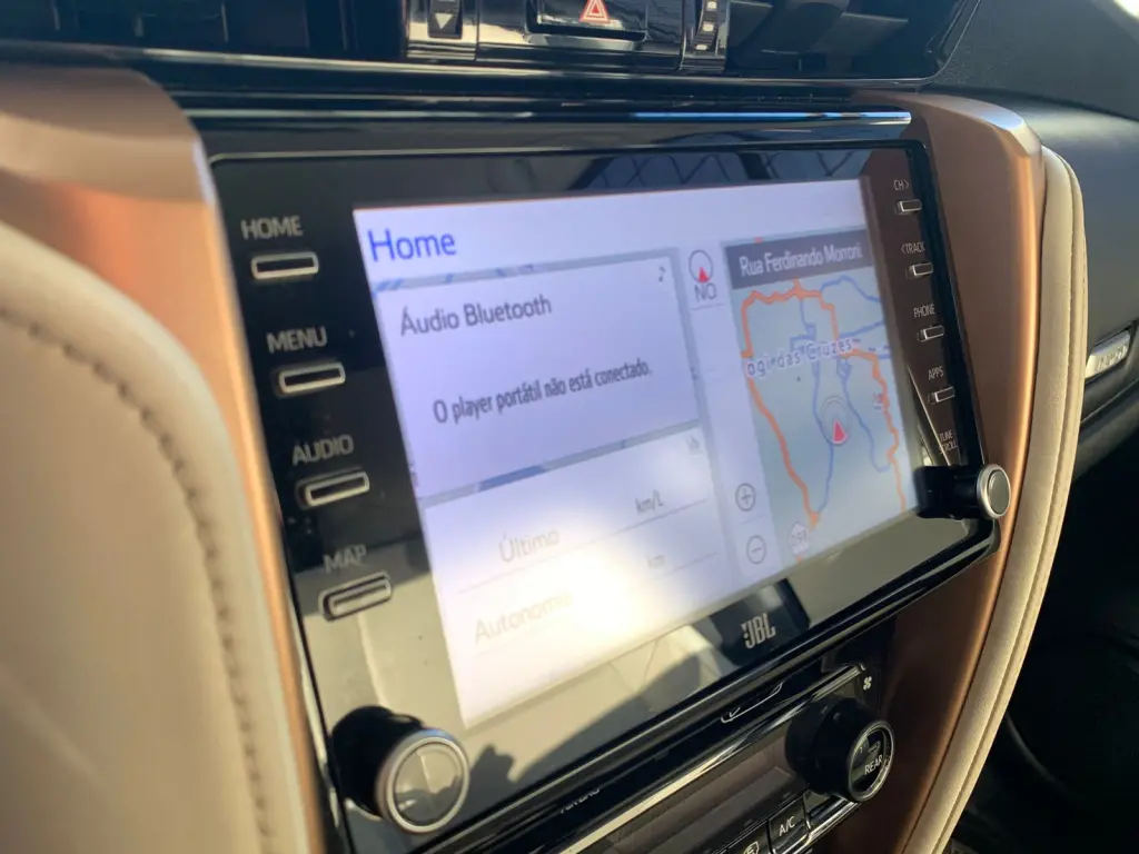 TOYOTA Hilux SW4 - Foto