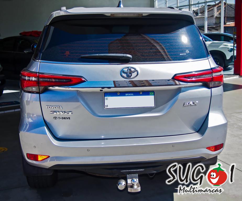 TOYOTA Hilux SW4 - Foto