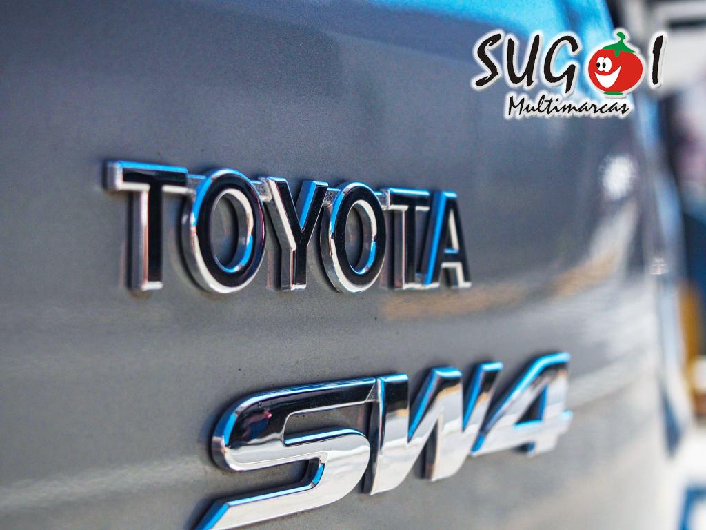 TOYOTA Hilux SW4 - Foto