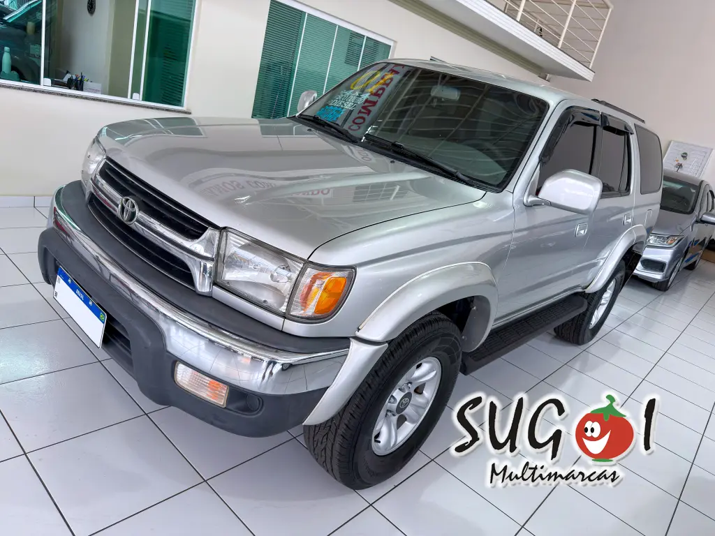 TOYOTA Hilux SW4 - Foto