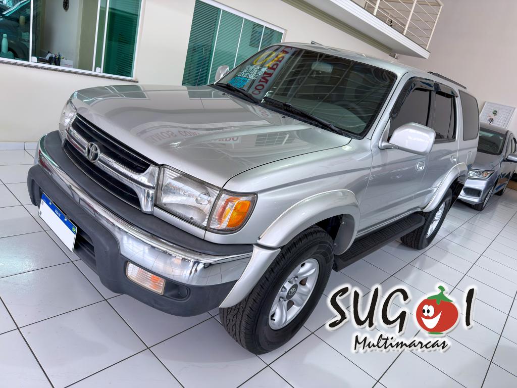 TOYOTA Hilux SW4 - Foto