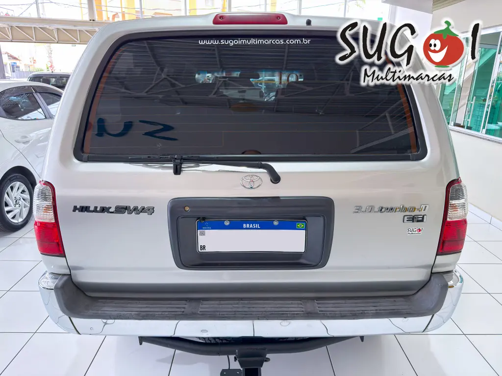 TOYOTA Hilux SW4 - Foto