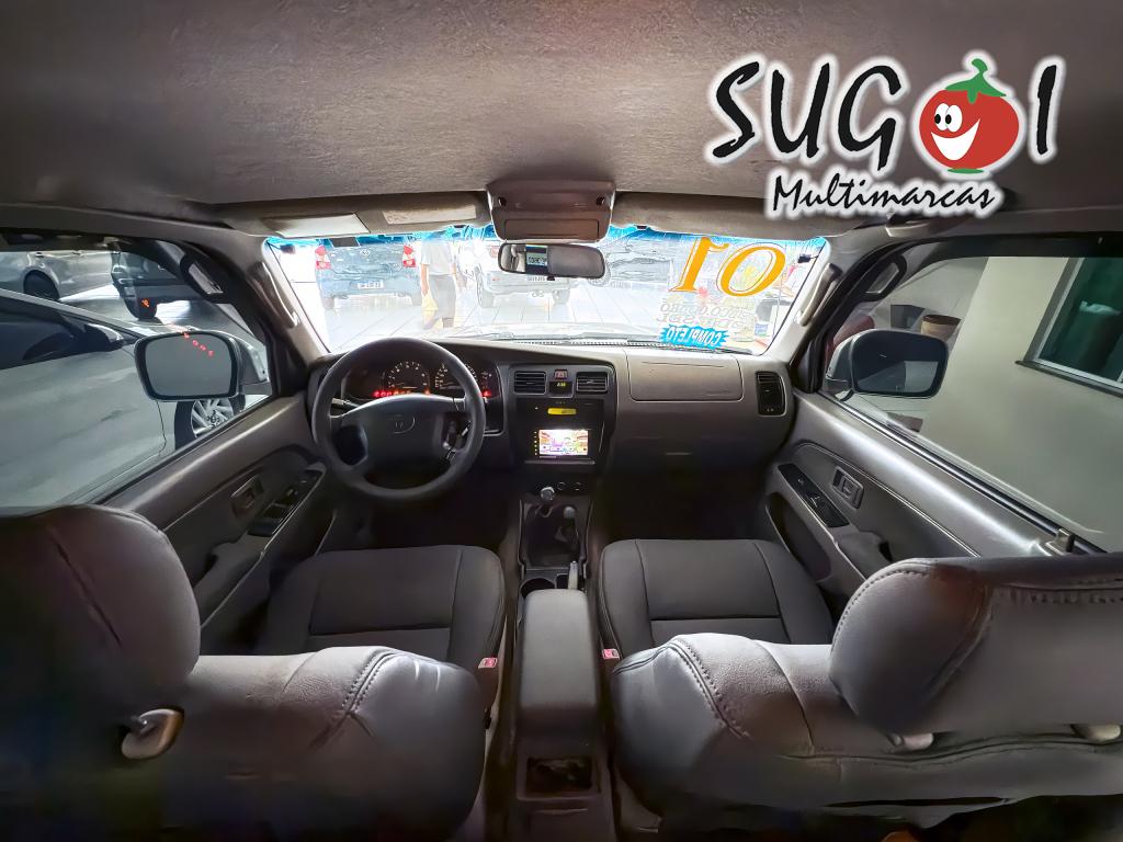 TOYOTA Hilux SW4 - Foto